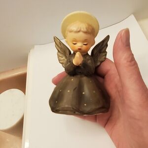 NAPCO Praying Angel Figurine with Wings, 4.5 Inches Tall, Ceramic
